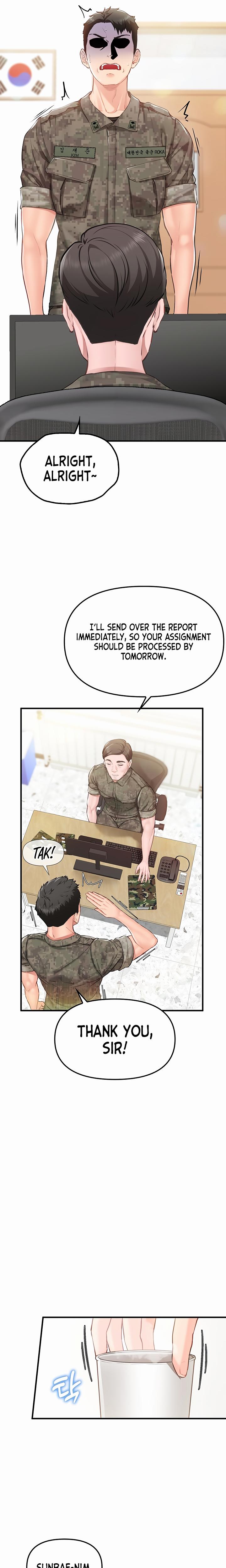 I'm The Only Man On The Military Base chapter 1 page 4