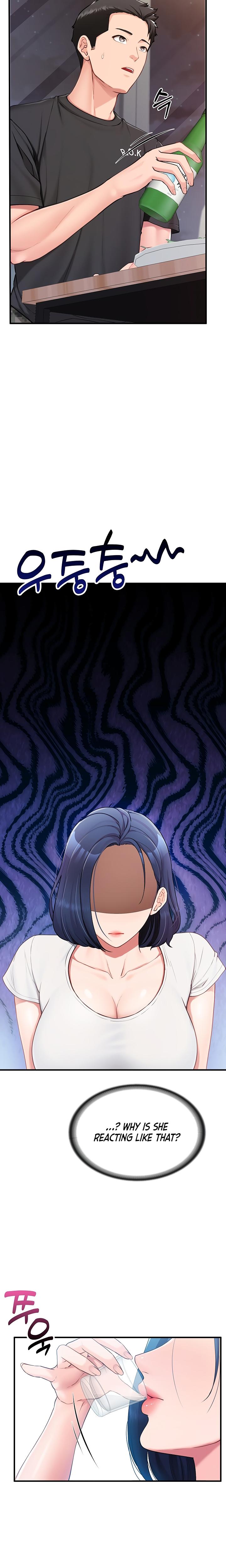 I'm The Only Man On The Military Base chapter 3 page 4