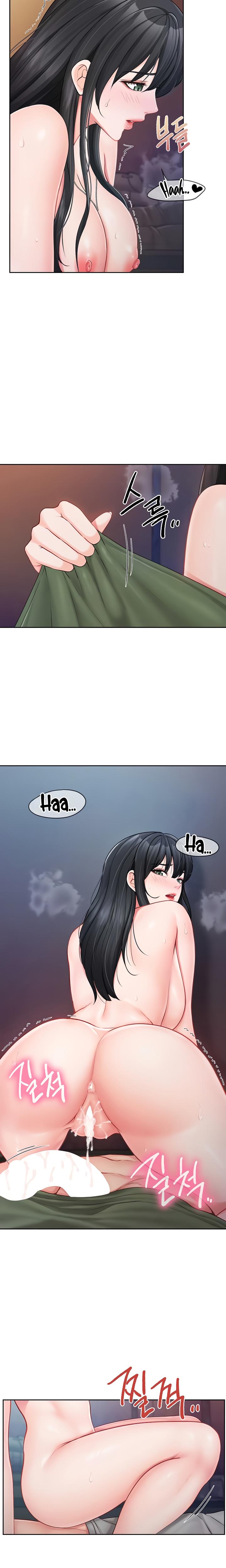 I'm The Only Man On The Military Base chapter 28 page 17